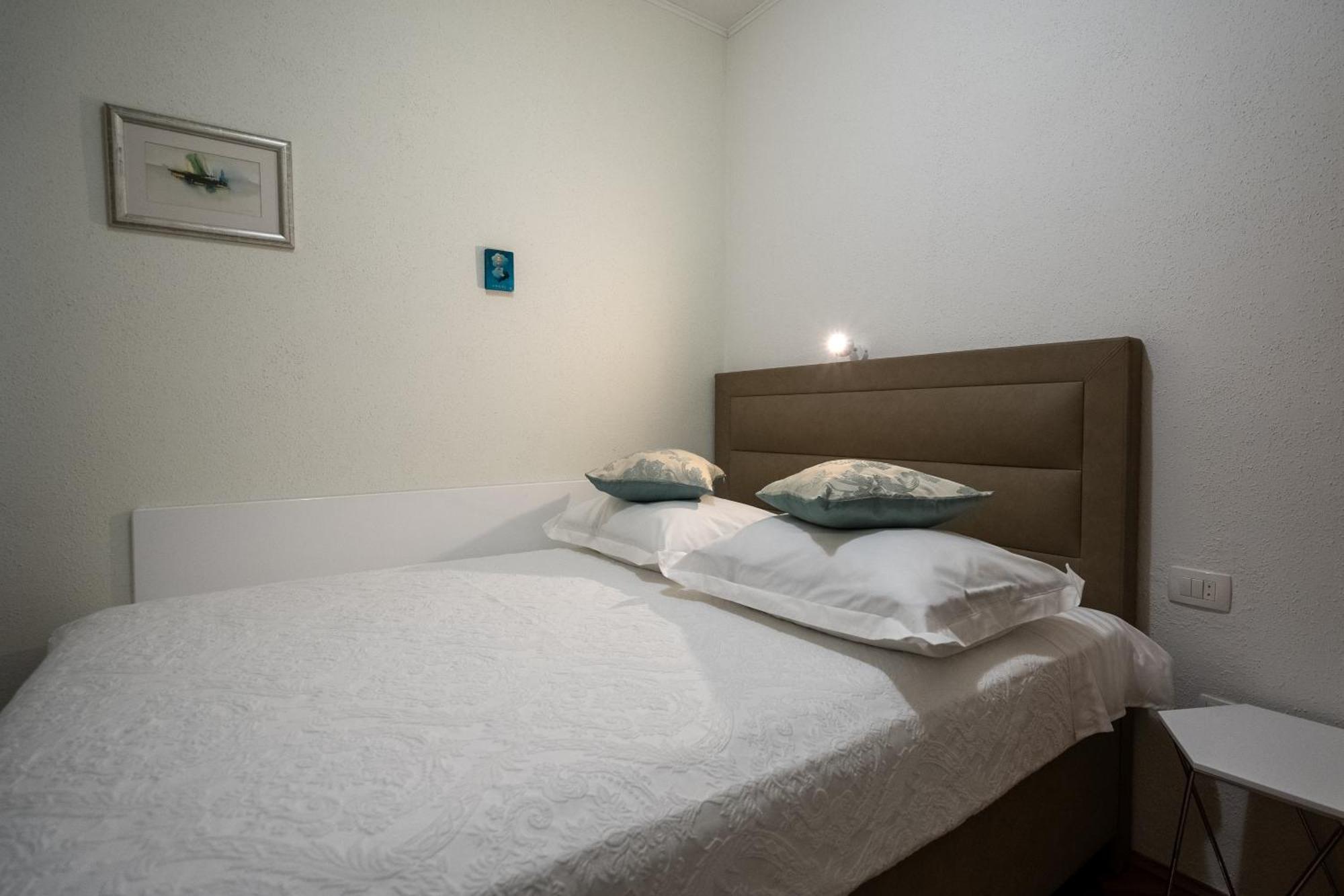 Adam Apartments Stobreč Extérieur photo