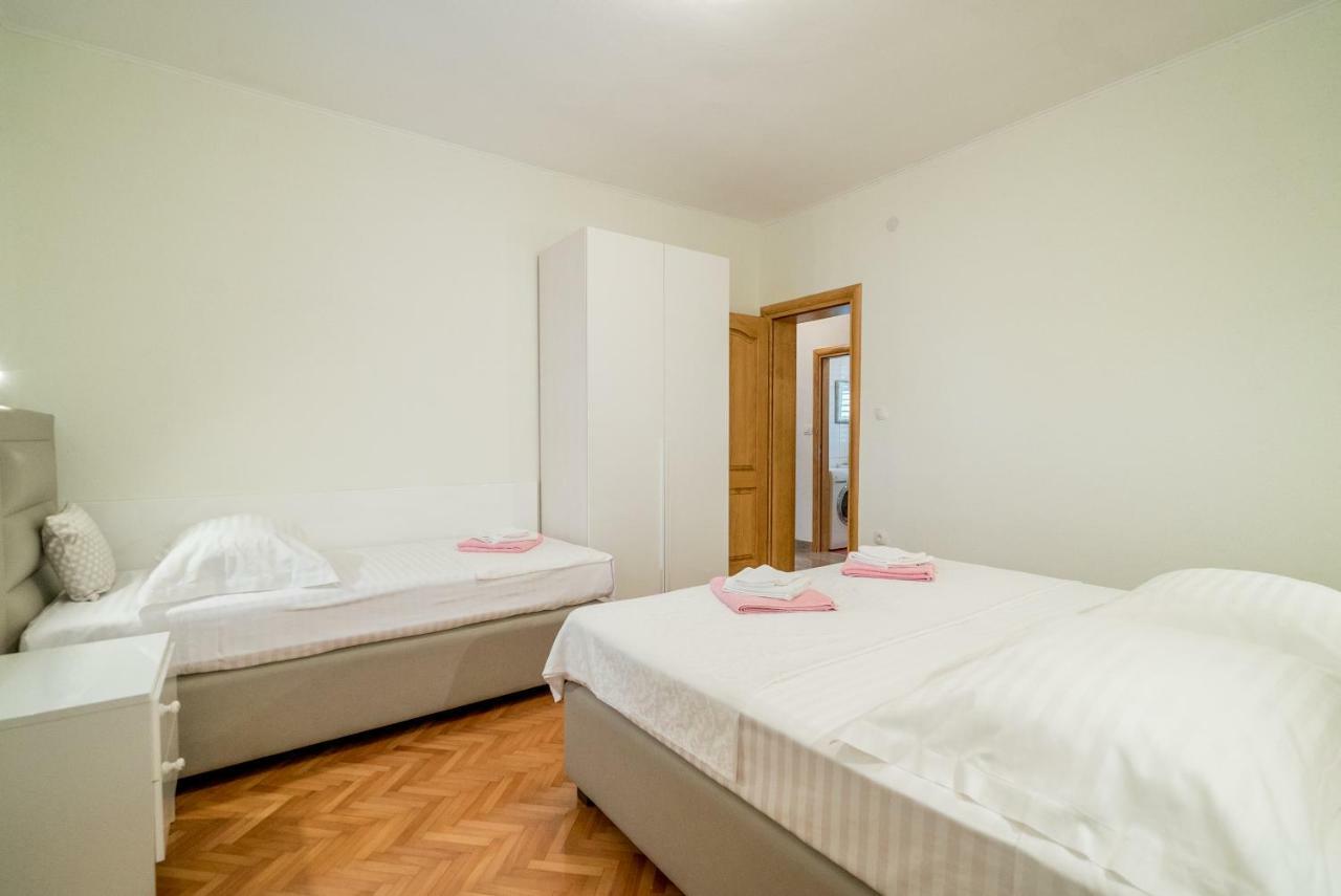 Adam Apartments Stobreč Extérieur photo